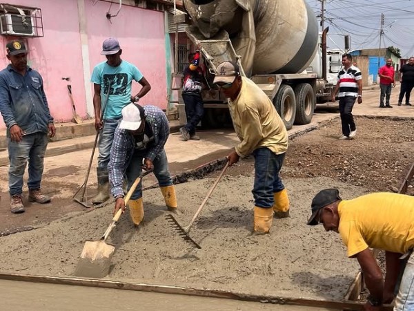 Avanzan trabajos de rehabilitación vial y de servicios en el sector Los Lanceros de Cayaurima&nbsp;II