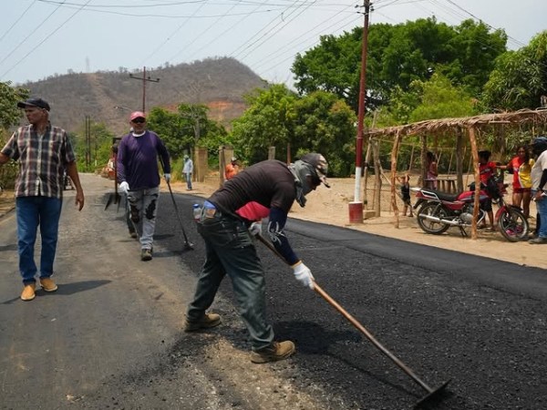 Arrancó plan Comunal de asfalto en&nbsp;Mayorquín