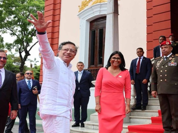 Delcy Rodríguez recibió a Gustavo Petro en&nbsp;Miraflores