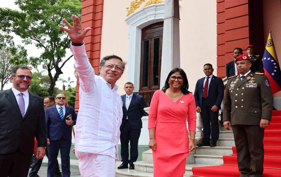 Delcy Rodríguez recibió a Gustavo Petro en&nbsp;Miraflores