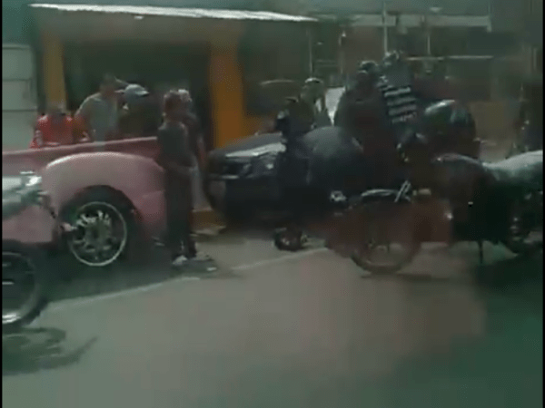 Funcionarios policiales tuvieron en accidente en la Vía&nbsp;Alterna