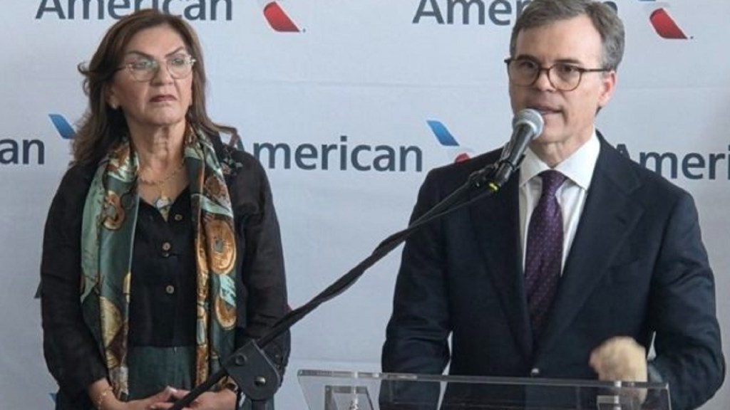 Barrett: Reanudación de vuelos comerciales demuestra la reconstrucción de los lazos&nbsp;económicos