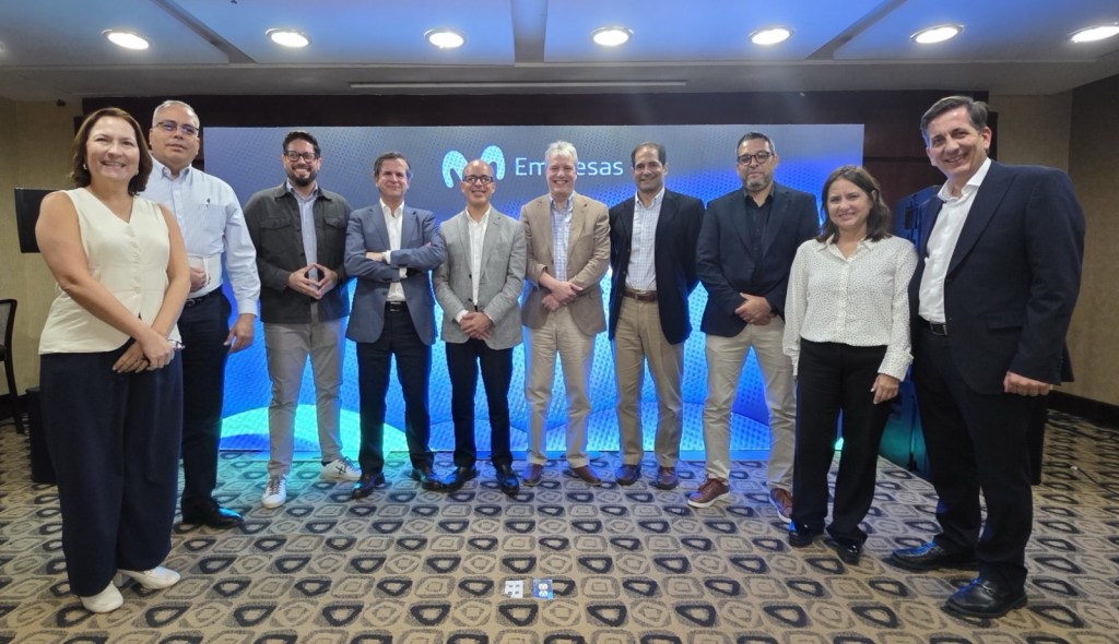 Movistar Empresas&nbsp;abordó el impacto de la&nbsp;IA&nbsp;y&nbsp;la innovación&nbsp;en&nbsp;la industria petrolera&nbsp;durante&nbsp;segundo encuentro Voces que&nbsp;Transforman