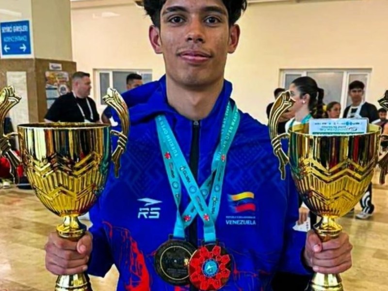 Joven anzoatiguense hizo historia al ganar dos medallas de oro en Mundial de Kickboxing en&nbsp;Turquía