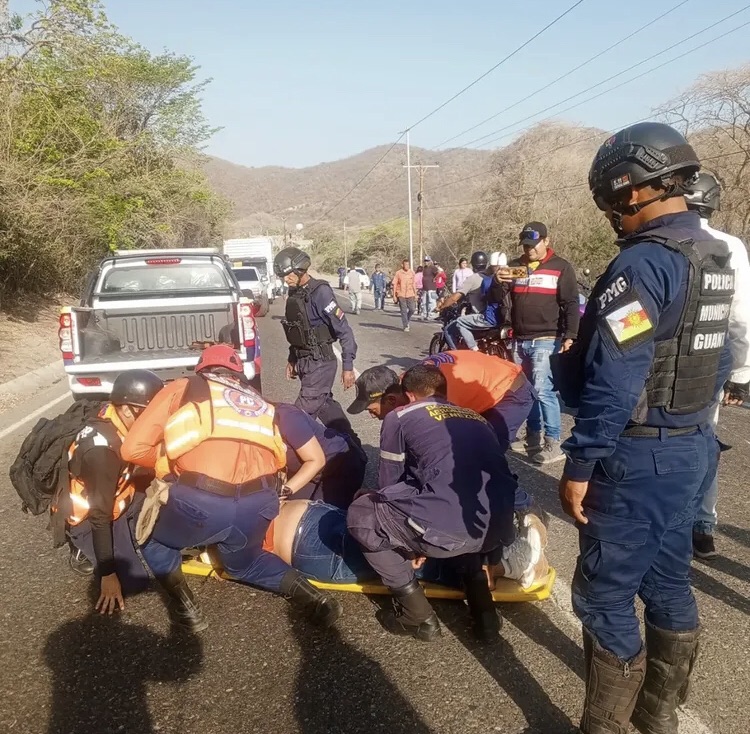 Tres heridos tras accidente de moto en la Troncal 9 sentido Guanta-Cumaná&nbsp;
