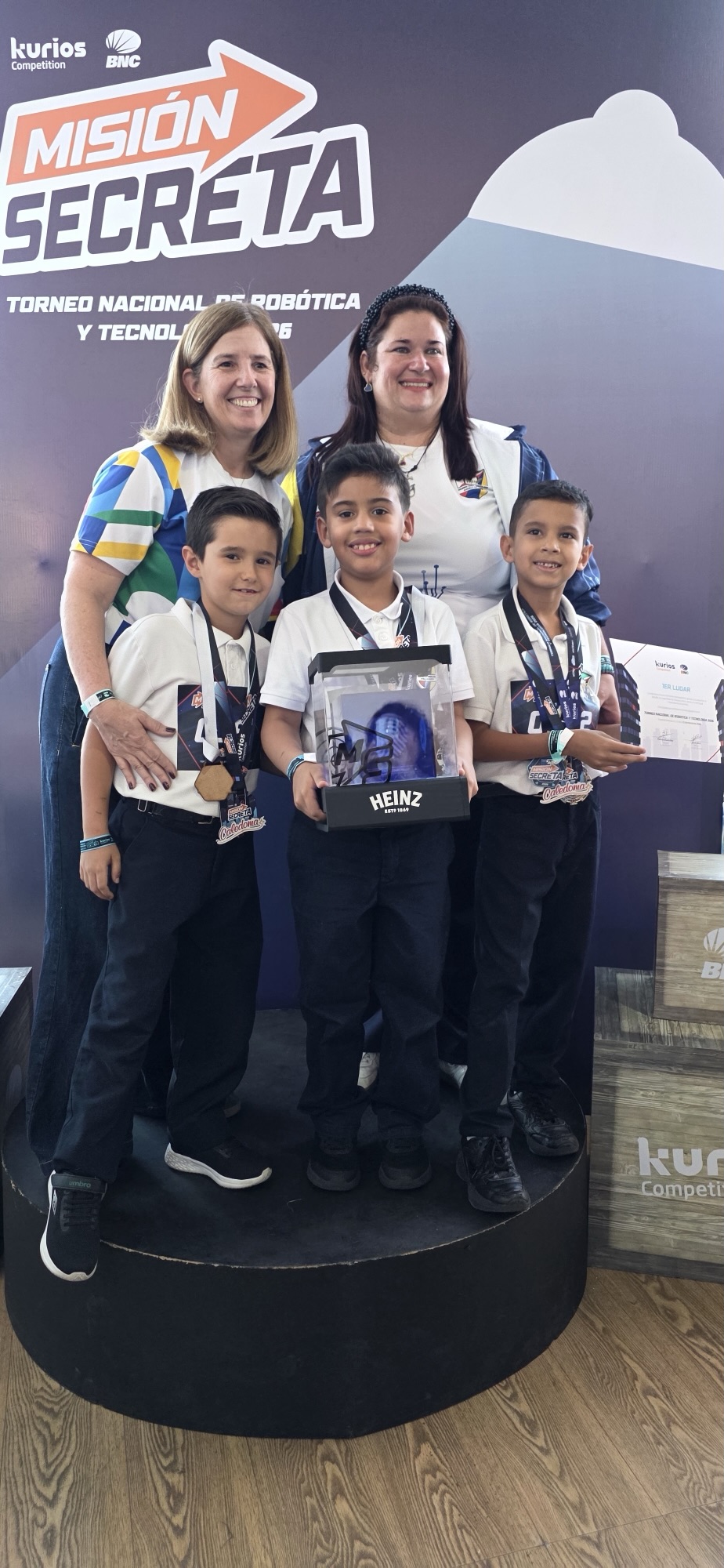 Estudiantes anzoatiguenses listos para brillar en las Regionales de Innovación y&nbsp;Robótica