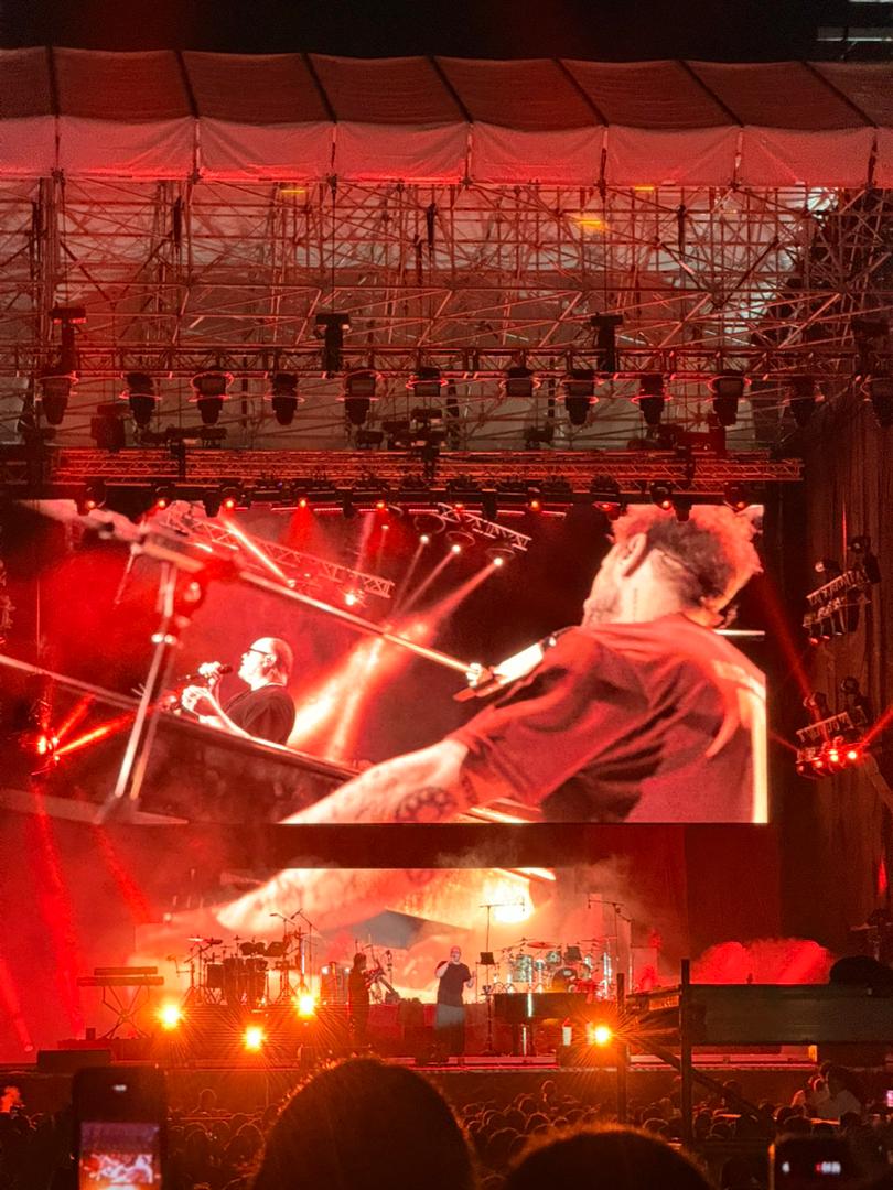 ¡Lechería vivió una noche inolvidable junto a Sin Bandera!