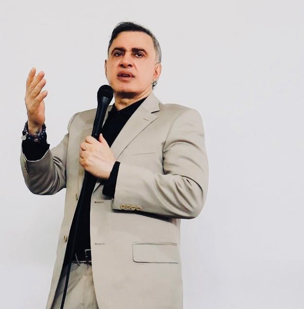 Tarek William Saab invita a foro de la Gran Misión Viva Venezuela en homenaje a Román Chalbaud