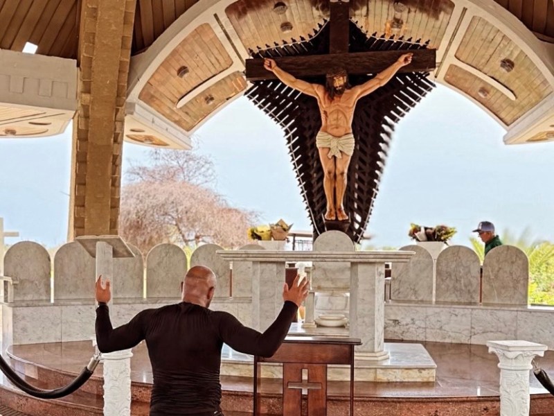 Gregory Vargas cumple promesa trotando 23k hasta el Cristo de&nbsp;Jose