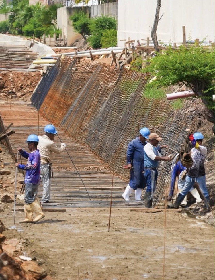 Avanzan trabajos de rehabilitación en el canal Rómulo Gallegos de&nbsp;Lechería