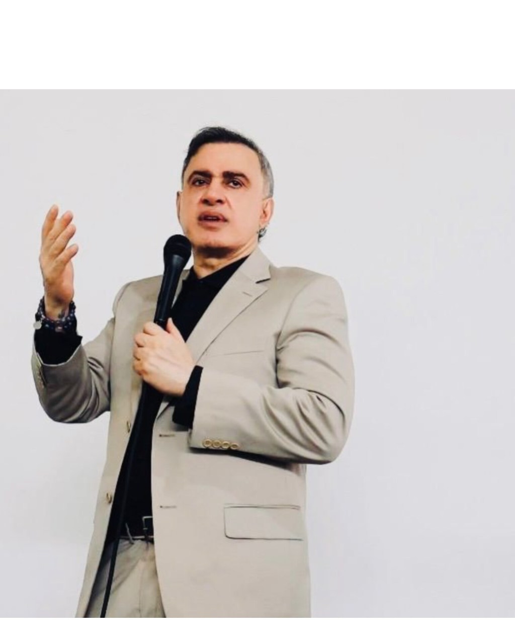 Tarek William Saab invita a foro de la Gran Misión Viva Venezuela en homenaje a Román Chalbaud