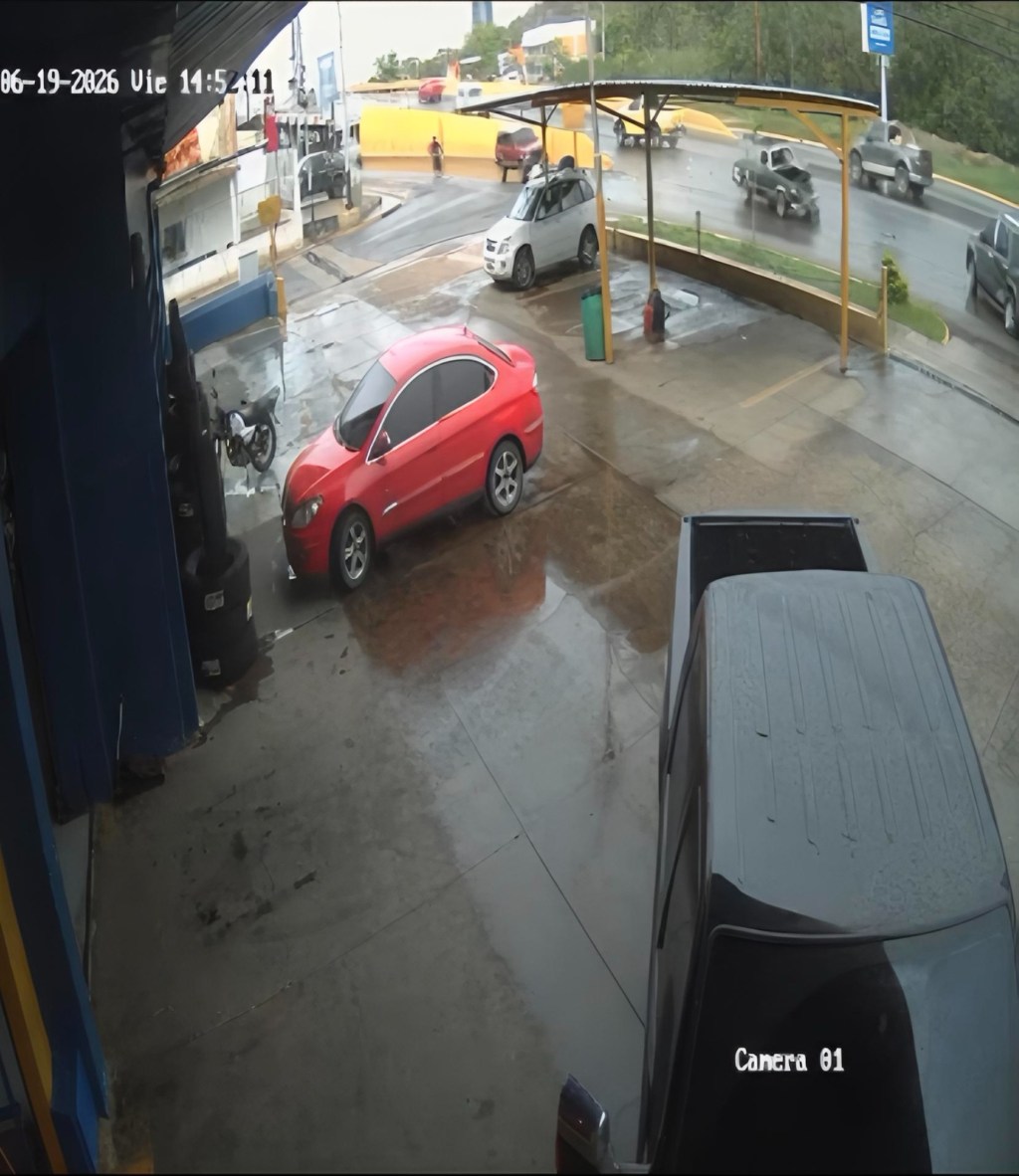 Choque múltiple se registró en el elevado de&nbsp;Lechería