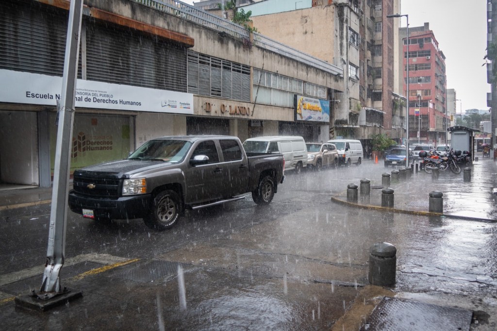Onda Tropical 29 se acerca y traerá lluvias en gran parte del país