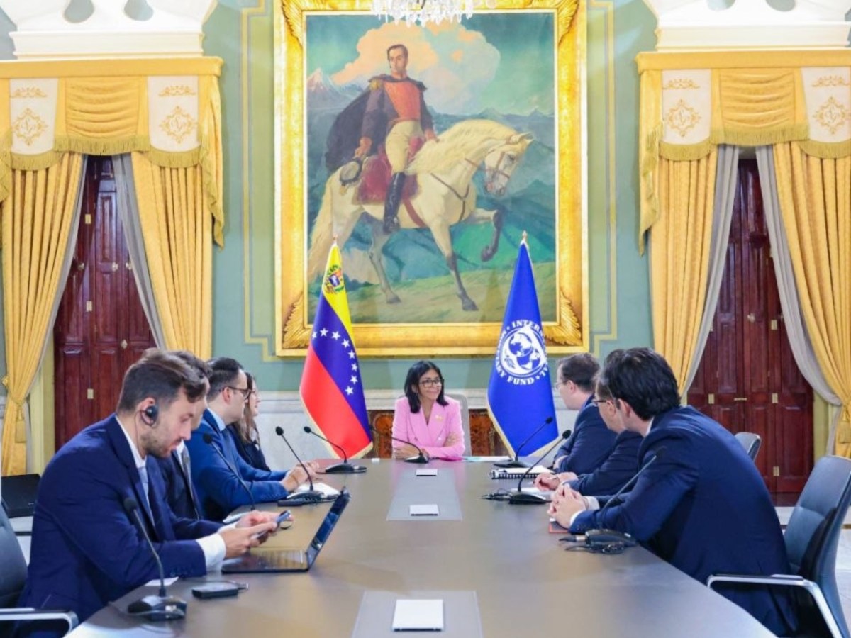 Delcy Rodríguez recibe a representantes del FMI en&nbsp;Miraflores