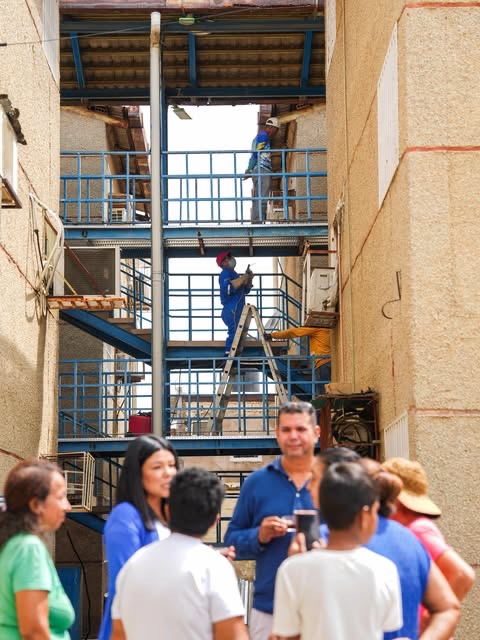 Avanza la rehabilitación de pasillos y escaleras en la residencia Florida II en&nbsp;Barcelona&nbsp;
