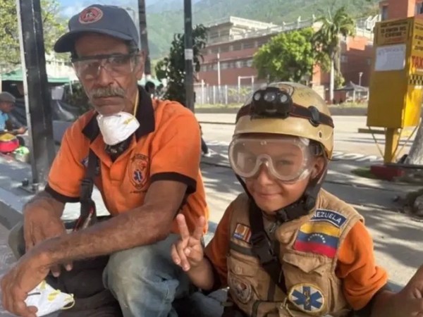 «Topito venezolano»: El niño de 10 años que rescata animales en La Guaira junto a su&nbsp;abuelo&nbsp;