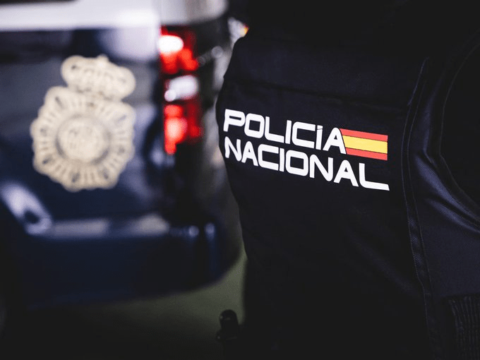 Desarticulan en Sevilla dos organizaciones dedicadas a la explotación de mujeres colombianas y venezolanas
