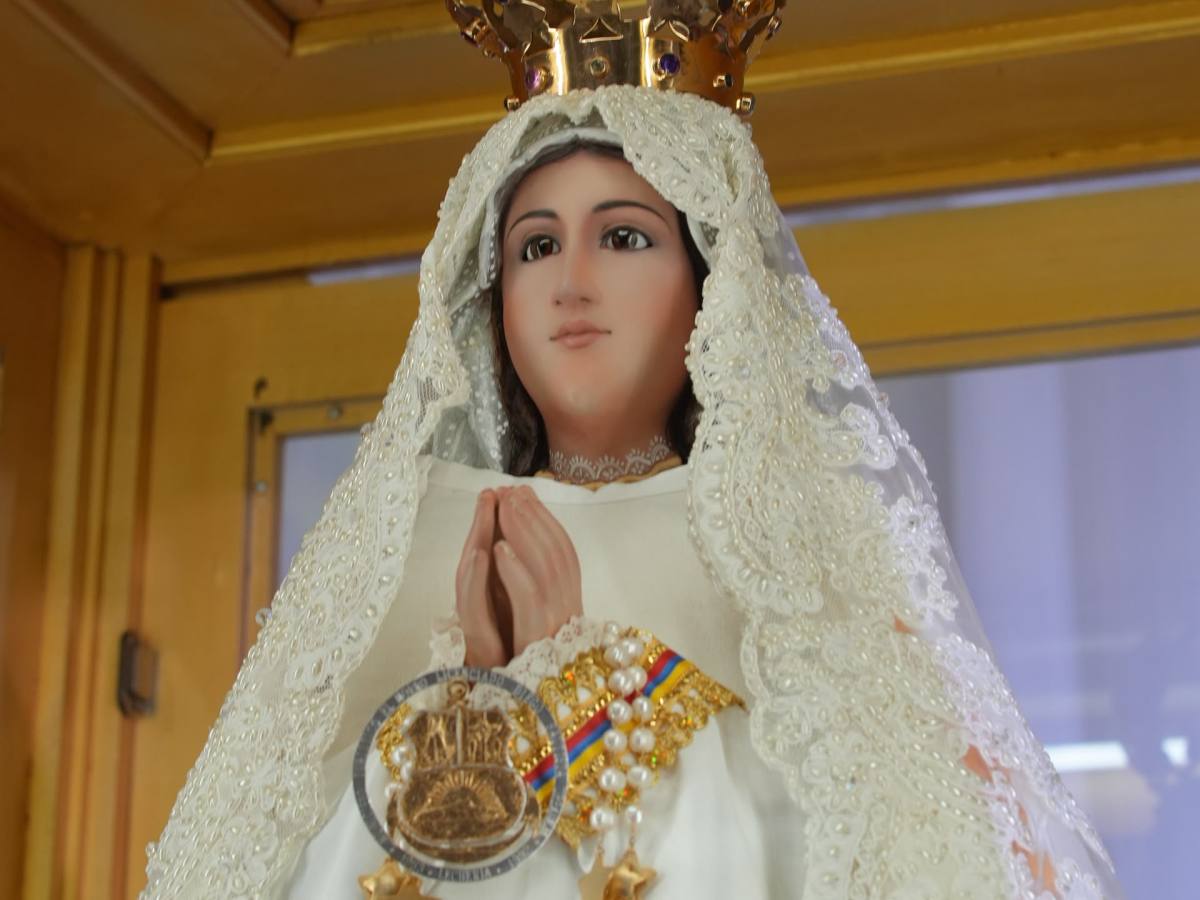 Lechería dio inicio a las festividades en honor a la Virgen del Valle con la tradicional bajada de su&nbsp;imagen