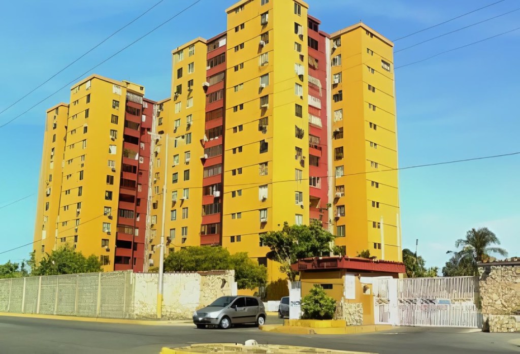 Habitantes de Residencias Paseo Colón denuncian cortes eléctricos de más de 10 horas&nbsp;diarias