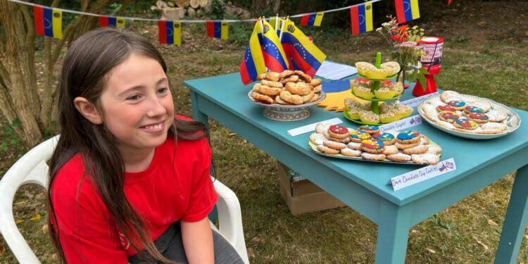 Niña británica recauda fondos con venta de postres para damnificados por los terremotos en Venezuela