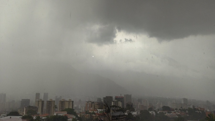 Inameh pronostica la llegada de tres ondas tropicales y polvo del Sahara al&nbsp;país&nbsp;