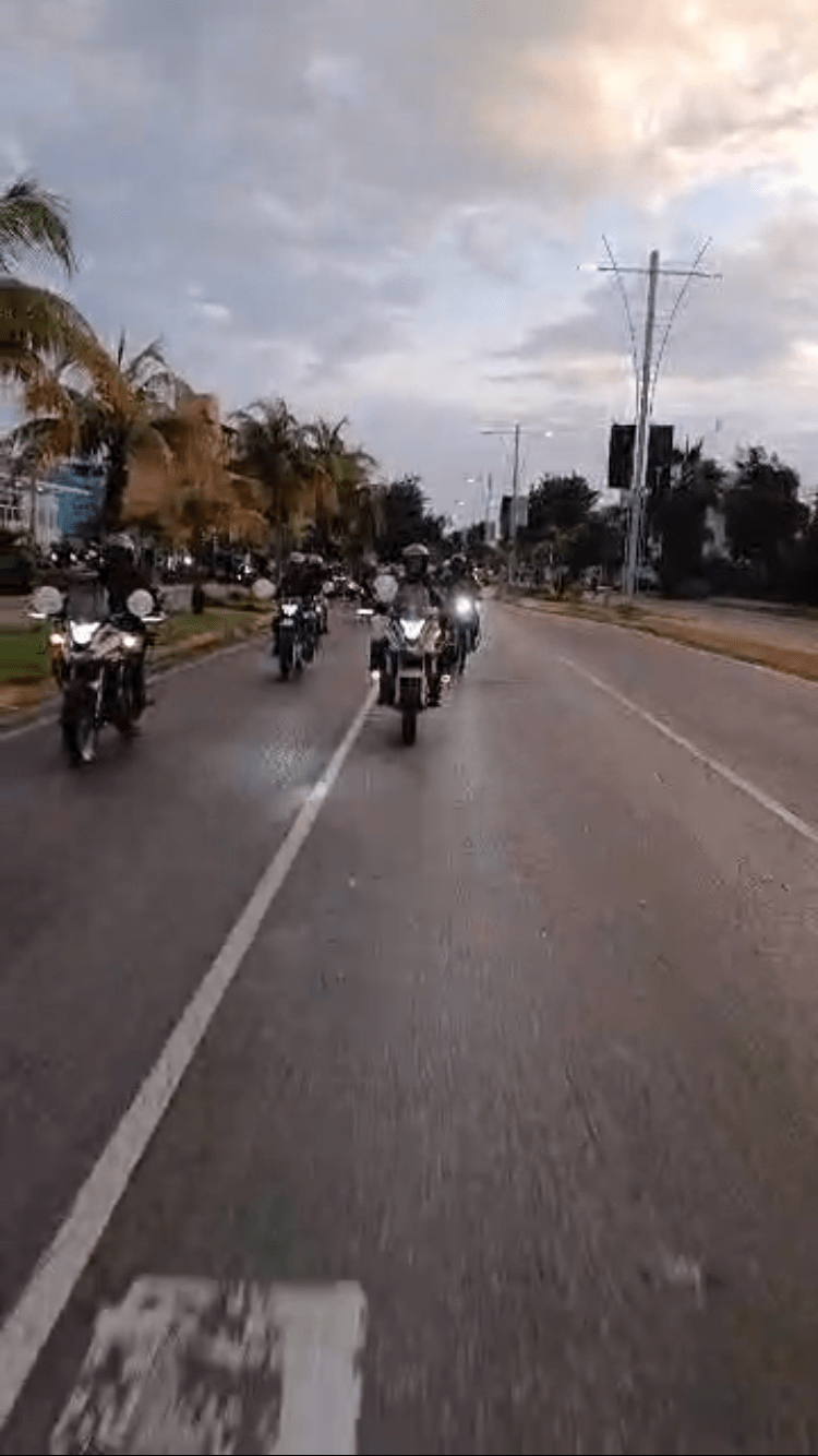 Decenas de motorizados recorrieron las calles de Puerto La Cruz y rindieron homenaje a Tomás Arredondo