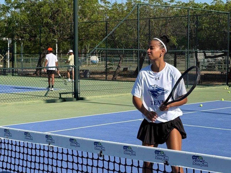 Venezolana que conquista el tenis universitario en Estados Unidos regresó a&nbsp;casa&nbsp;