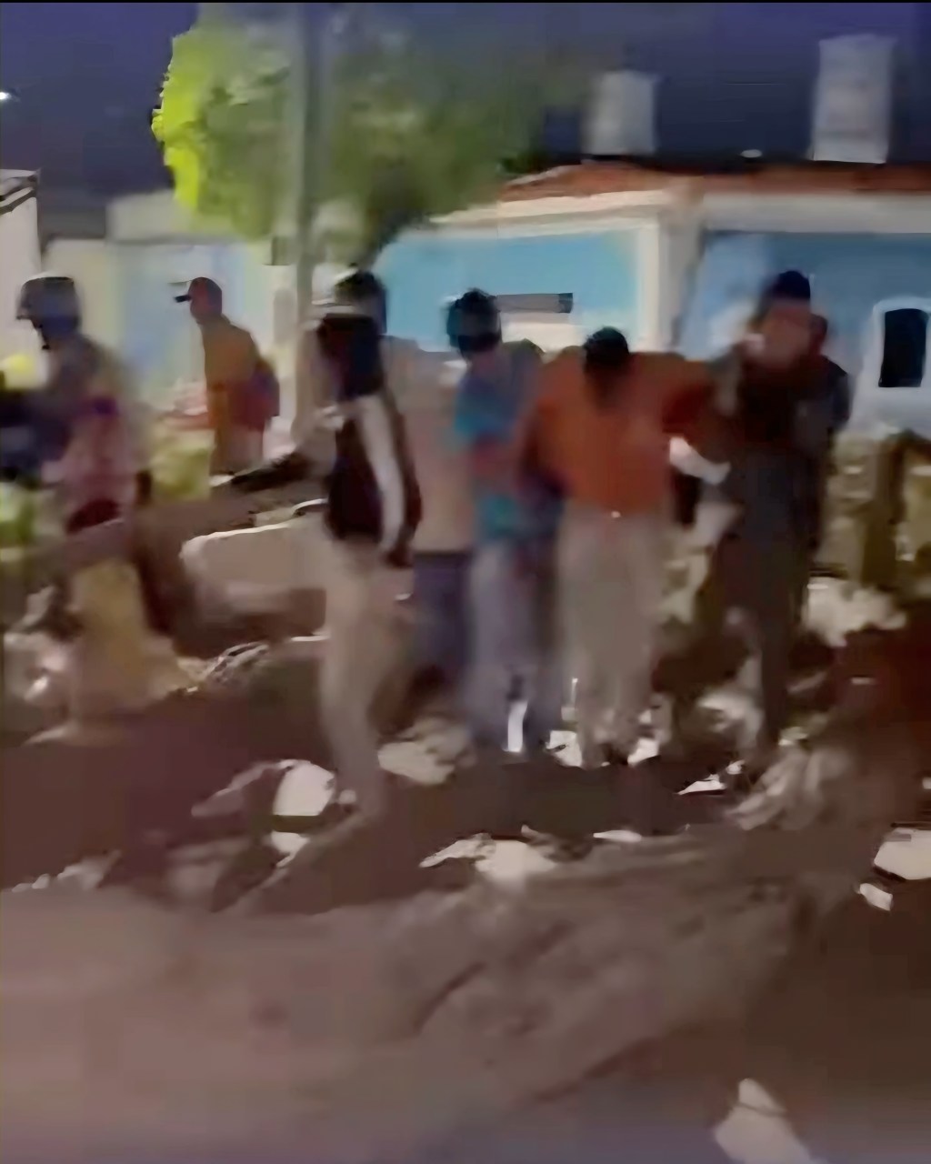 Una mujer resultó muerta y dos hombres heridos al colapsar un árbol en el Parque Ayacucho de&nbsp;Cumaná