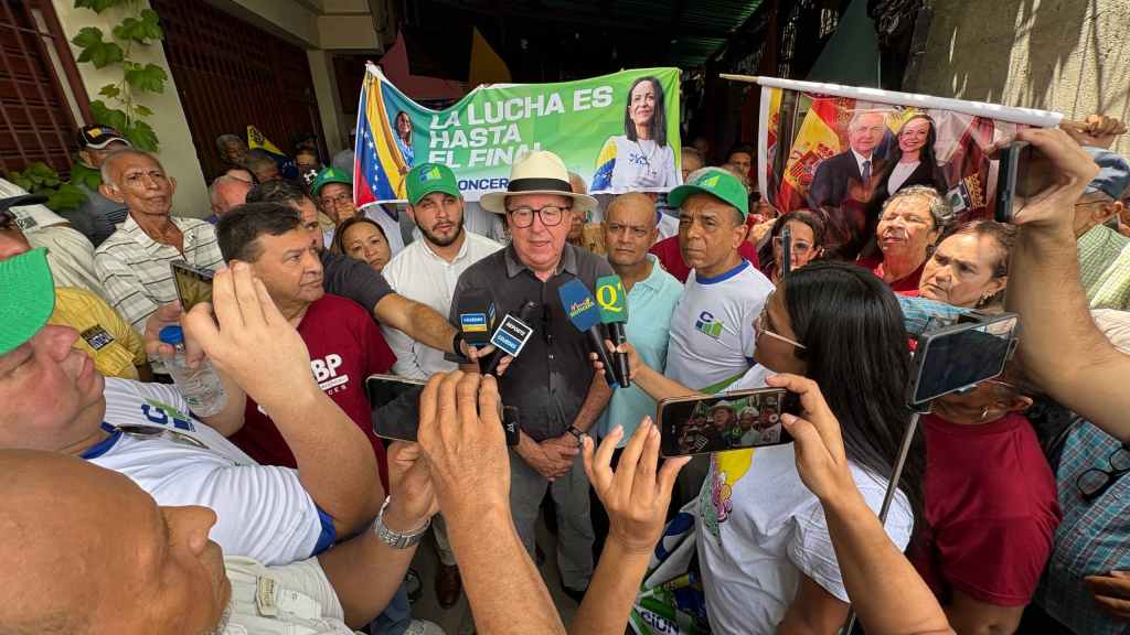 Pérez Vivas pide elecciones presidenciales y alerta sobre una posible desviación de la&nbsp;negociación