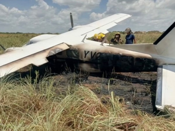 Siete heridos tras precipitarse una avioneta en el aeropuerto de Ciudad&nbsp;Bolívar
