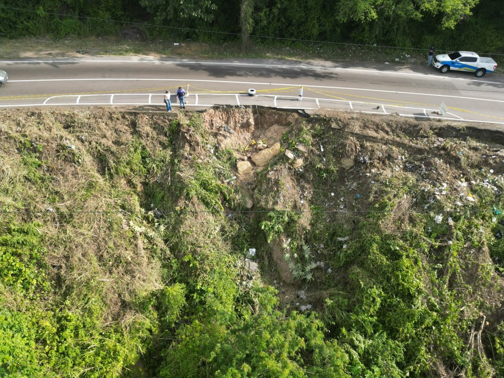 Falla de borde afecta la Troncal 9 entre Anzoátegui y Sucre. Hay paso&nbsp;controlado