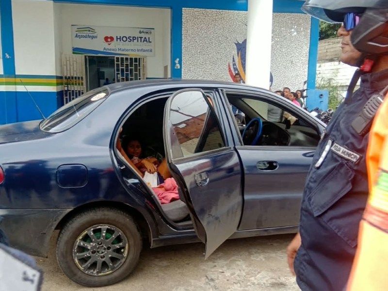 Policías de Anaco asistieron parto de una joven de 19 años dentro de un&nbsp;vehículo