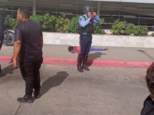 Mujer cae desde la parte alta del Centro Traki de&nbsp;Cumaná