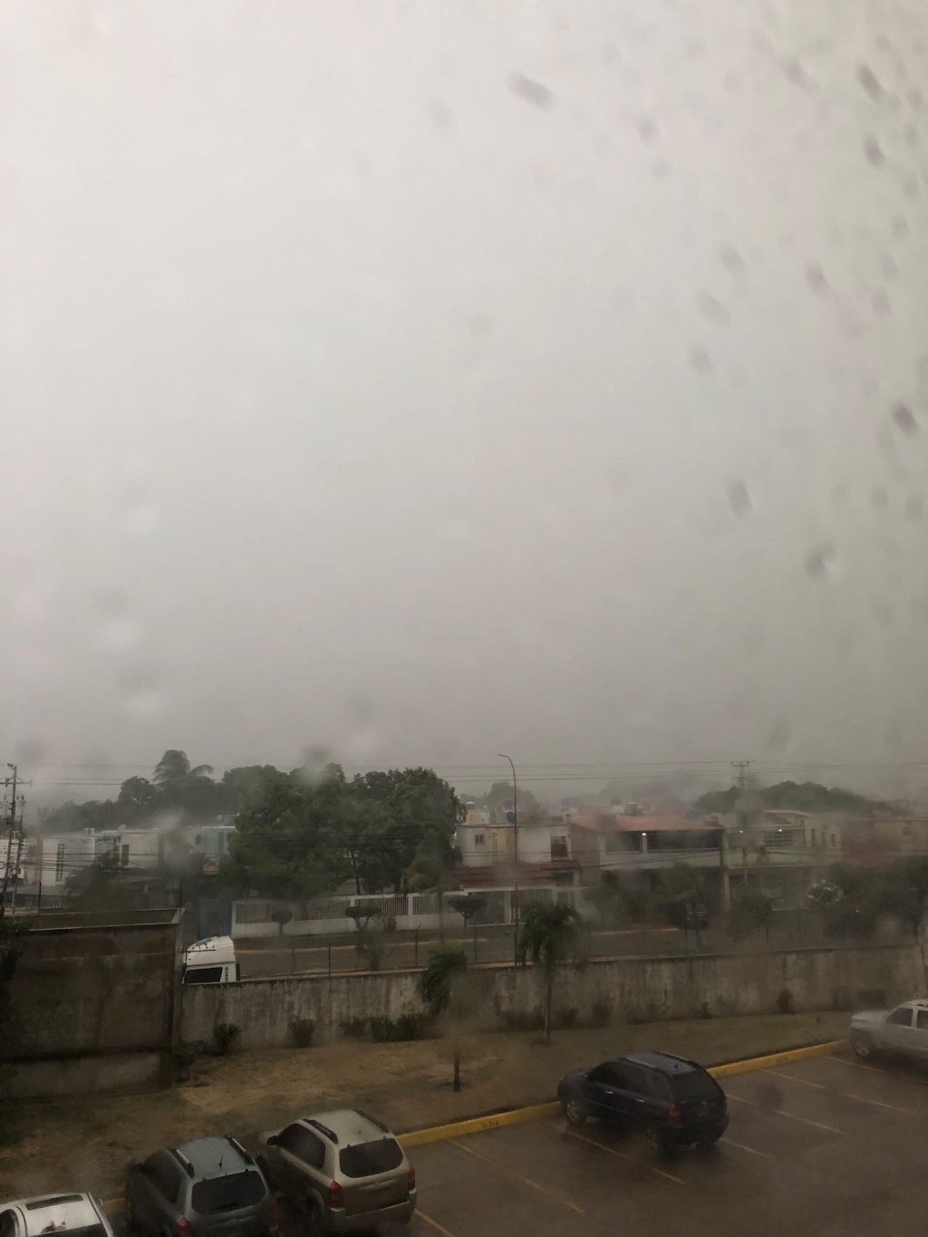 Precaución lluvia y tormenta eléctrica se registró en la Zona Norte de Anzoátegui