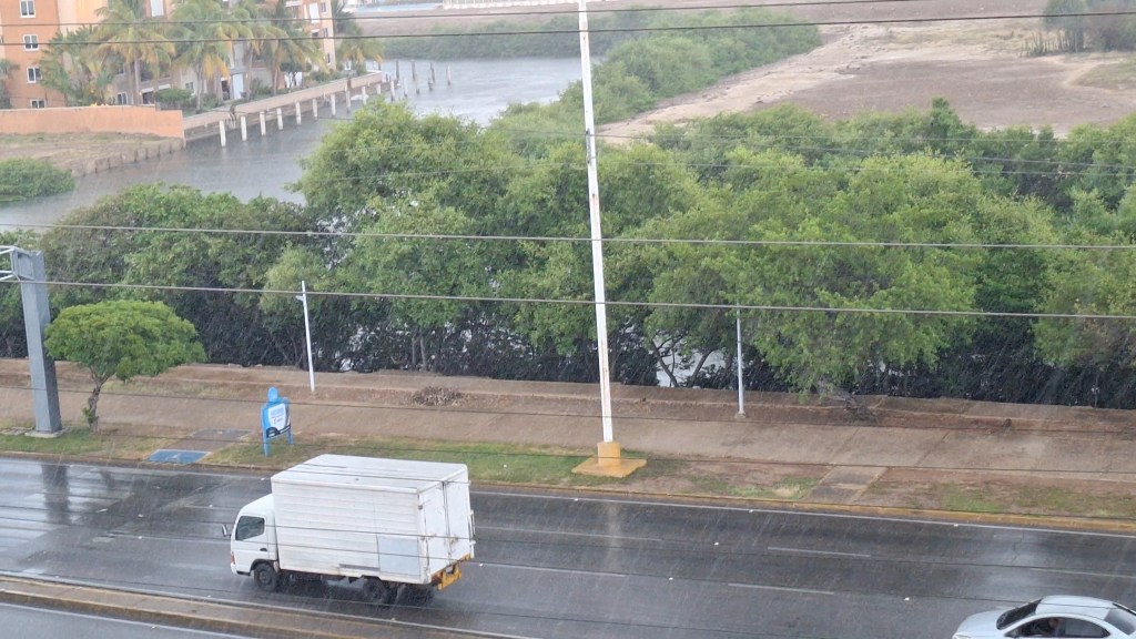 Fuerte lluvia se registra sobre la zona norte de Anzoátegui este sábado&nbsp;10oct