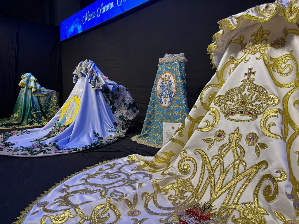 Presentaron los sagrados mantos que arroparán las Fiestas Patronales 2026 de La&nbsp;Chinita