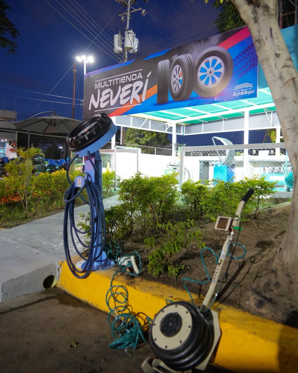 Gobernación de Anzoátegui inaugura multitienda con servicios mecánicos gratuitos para transportistas
