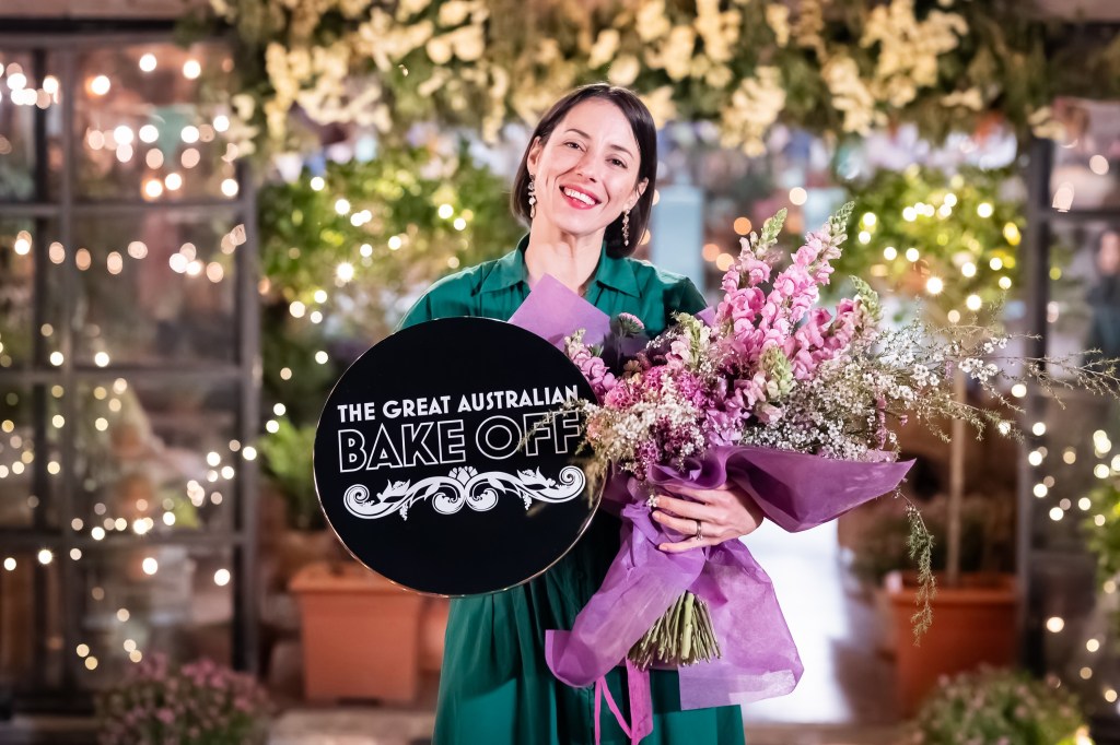 ¡Orgullo venezolano! Pamela Buchanan gana The Great Australian Bake Off con una torta de 240 bombones&nbsp;artesanales