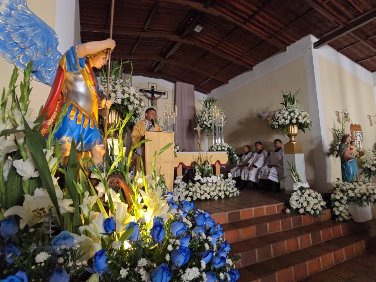 Bergantín celebró 346 años de fundación en festividades en honor a San Miguel&nbsp;Arcángel