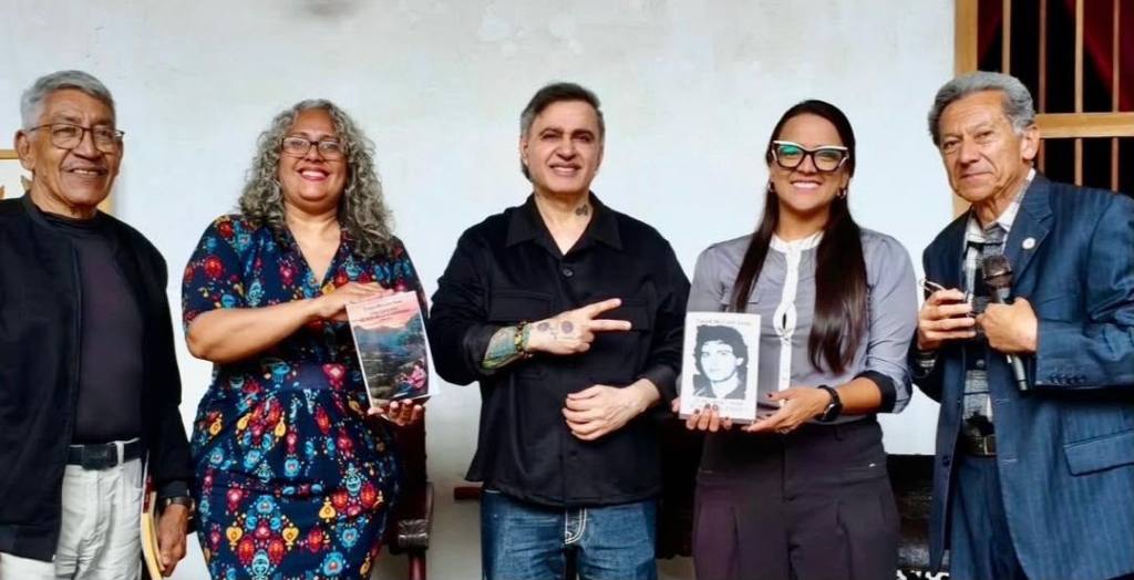 Presentadas en Mérida&nbsp; Antologías Poéticas publicadas en El Salvador y Cuba&nbsp; de Tarek William&nbsp;Saab