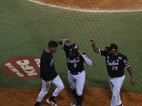 Poderío y tensión en Puerto La Cruz: Caribes venció a Magallanes en una noche&nbsp;caliente