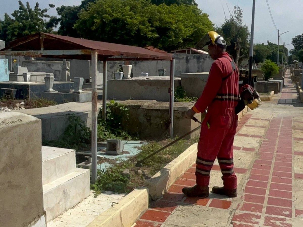 Realizan jornada de acondicionamiento en los 11 camposantos del municipio Simón&nbsp;Bolívar&nbsp;