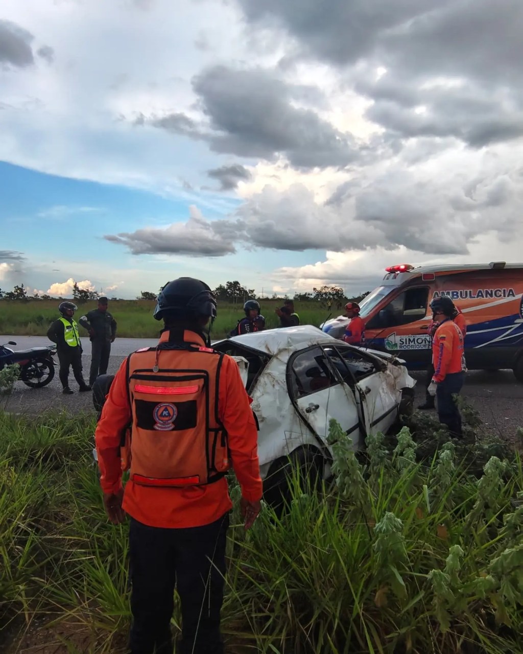 Cuatro personas resultaron heridas tras volcamiento en la vía El Tigre–Cantaura
