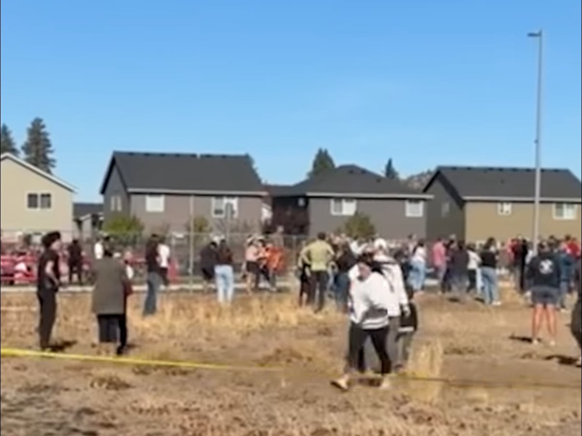 Tiroteo en escuela primaria de Oregón deja cuatro muertos, entre ellos tres niños y una&nbsp;maestra