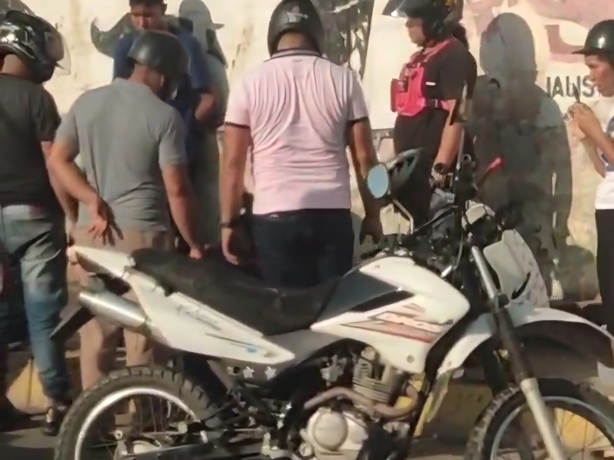 Motorizado resultó lesionado tras chocar contra una camioneta en la vía hacia El&nbsp;Rincón